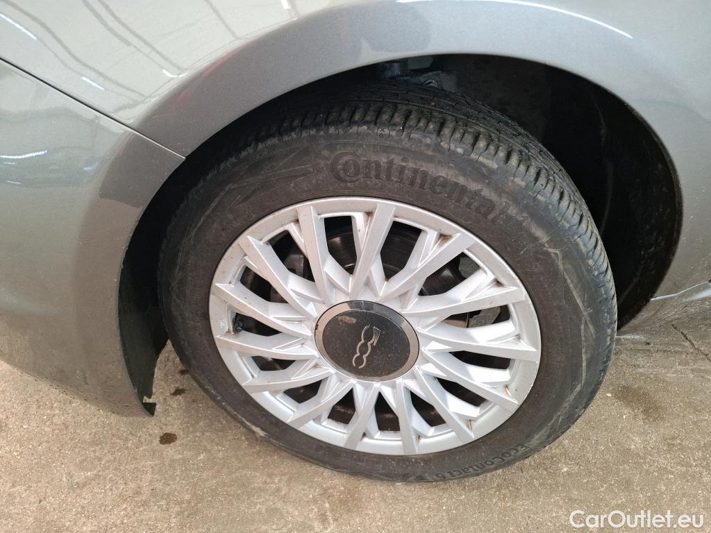  Fiat  500 FIAT   2015  3P  Berline Hybrid 10 BSG 70 ch Dolcevita #9