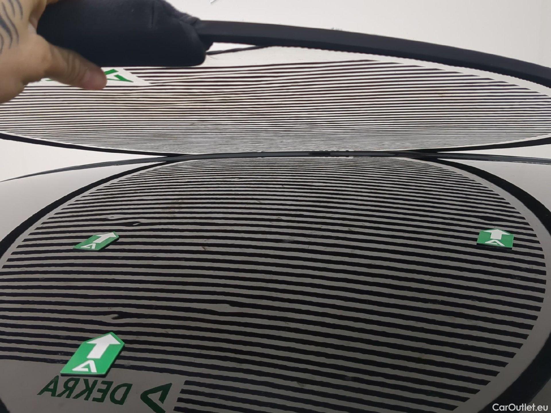  Bmw  Serie 3 BMW Série 3 Berline / 2022 / 4P / Berline 320e 204ch Business Design BVA8 Hybride #18