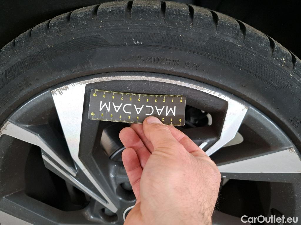  Audi  A3 AUDI  Sportback / 2020 / 5P / Berline 35 TFSI 150 MHEV S Tronic S Line #22