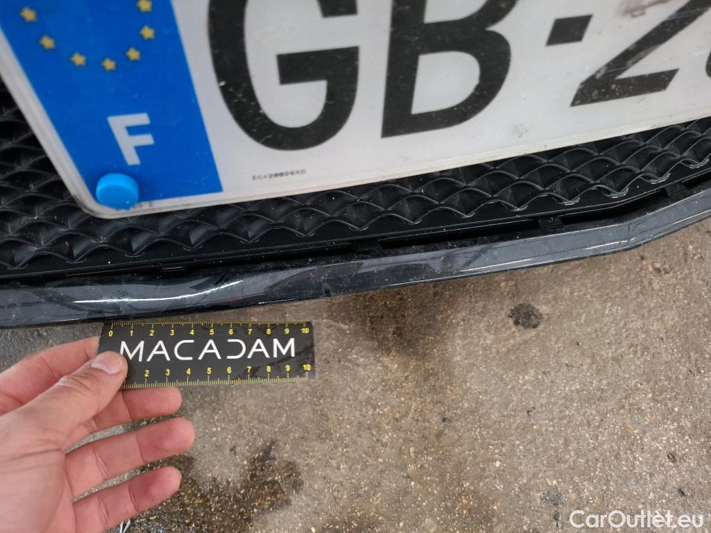  Mercedes  A-Klasse MERCEDES-BENZ Classe A Compact / 2018 / 5P / Berline A 200 d Business Line 8G-DCT #61