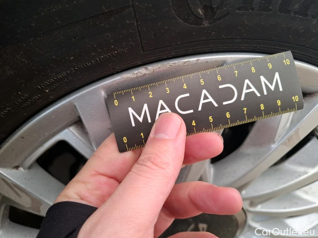  Fiat  500 FIAT   2015  3P  Berline Hybrid 10 BSG 70 ch Dolcevita #15