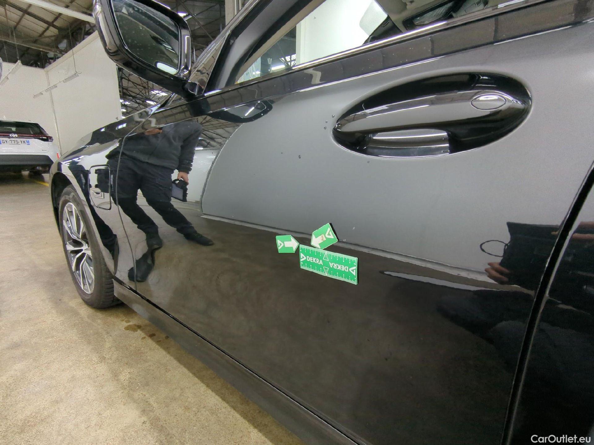  Bmw  Serie 3 BMW Série 3 Berline / 2022 / 4P / Berline 320e 204ch Business Design BVA8 Hybride #32