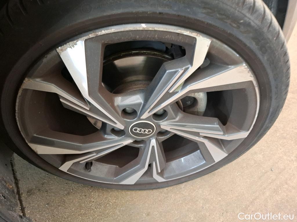  Audi  A3 AUDI  Sportback / 2020 / 5P / Berline 35 TFSI 150 MHEV S Tronic S Line #30