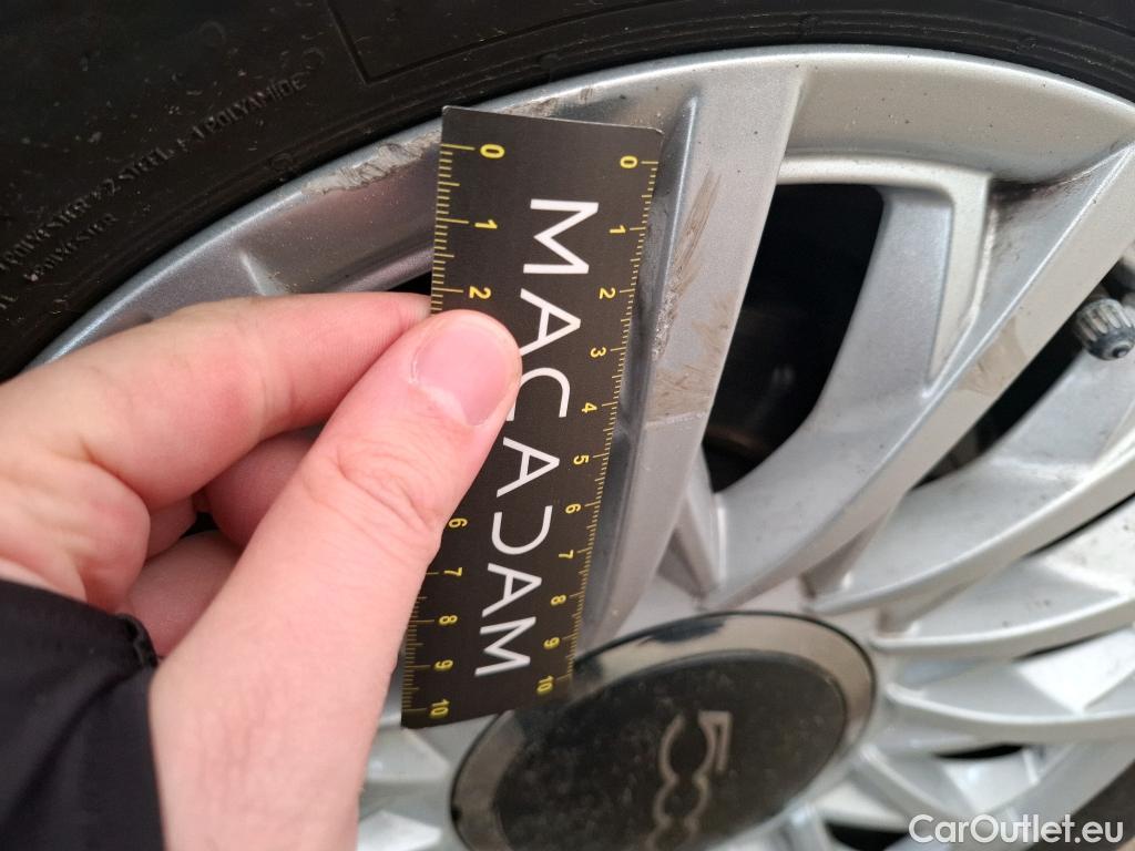  Fiat  500 FIAT   2015  3P  Berline Hybrid 10 BSG 70 ch Dolcevita #16