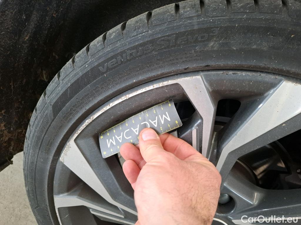  Audi  A3 AUDI  Sportback / 2020 / 5P / Berline 35 TFSI 150 MHEV S Tronic S Line #26