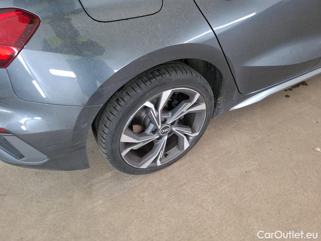  Audi  A3 AUDI  Sportback / 2020 / 5P / Berline 35 TFSI 150 MHEV S Tronic S Line #24