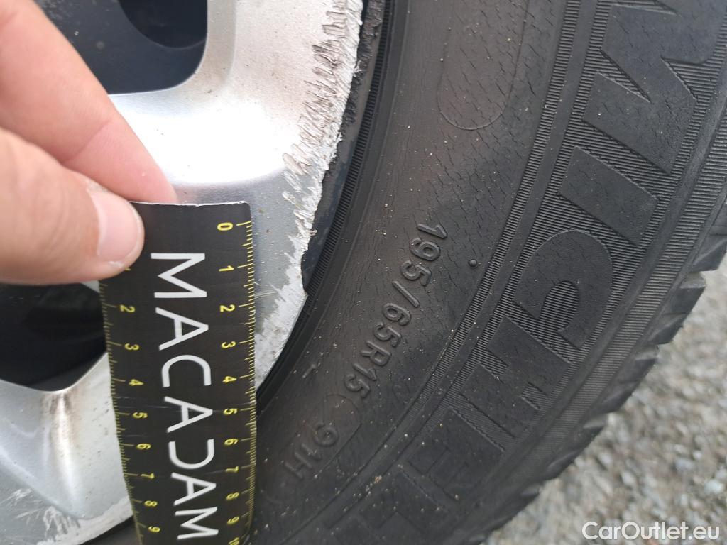  Citroen  C3  Feel 1.2 PureTech 80CV BVM5 E6 #21