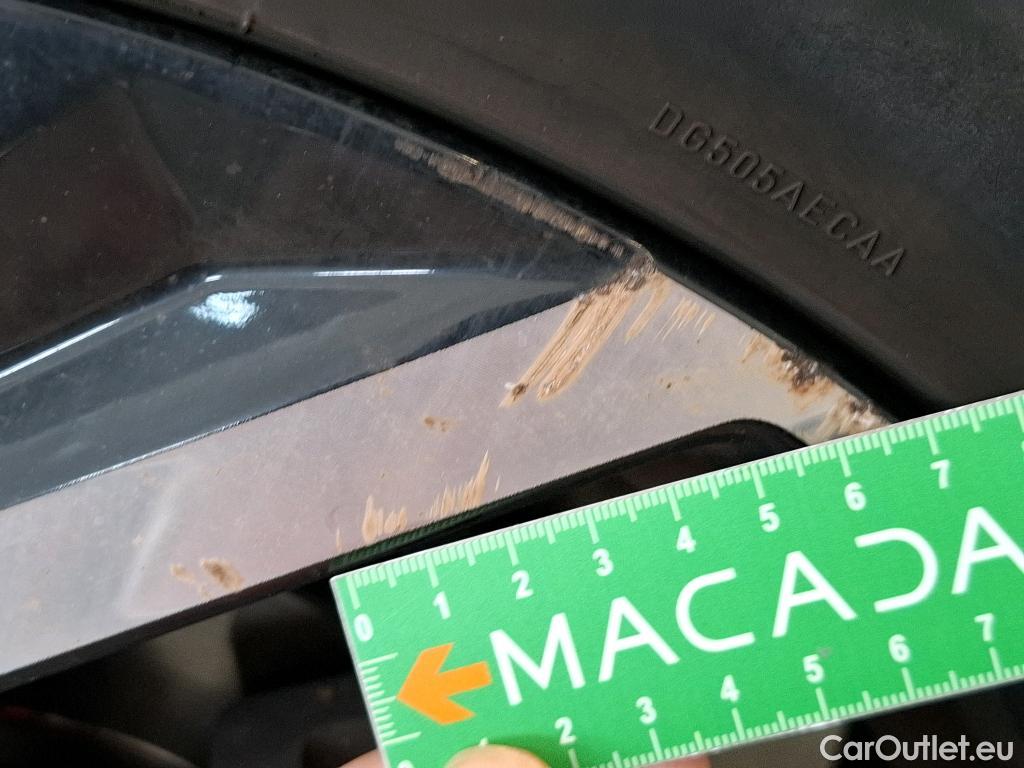  Nissan  Qashqai NISSAN  / 2017 / 5P / Crossover 1.3 DIG-T 160 DCT Tekna #13