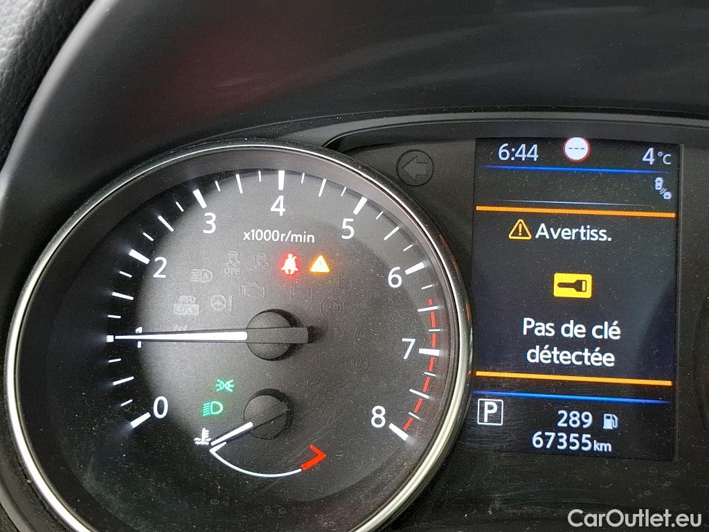  Nissan  Qashqai NISSAN  / 2017 / 5P / Crossover 1.3 DIG-T 160 DCT Tekna #30