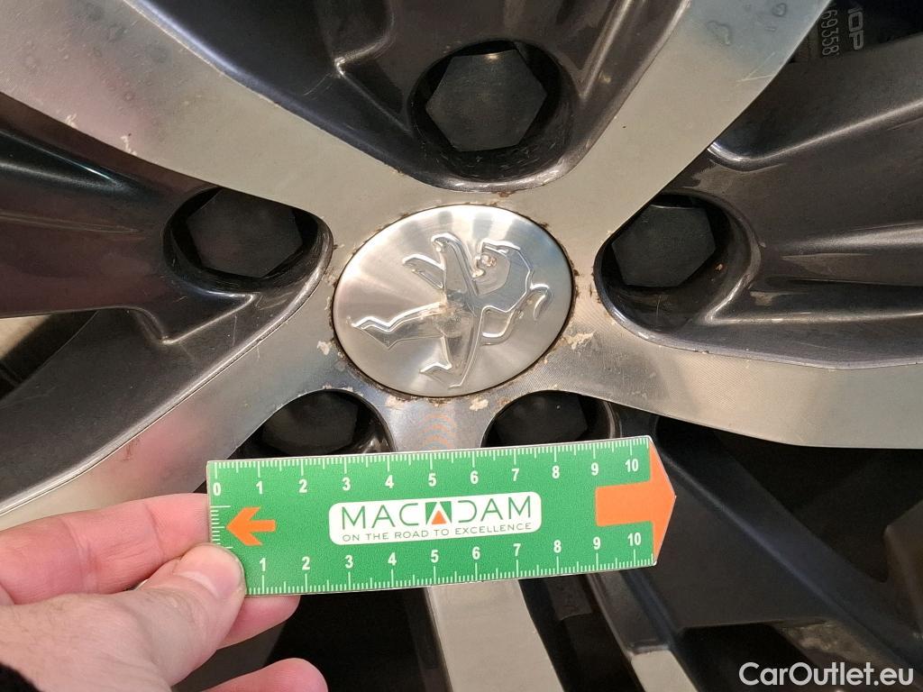  Peugeot  5008  Allure 1.2 PureTech 130CV BVA8 7 Sieges E6d #11