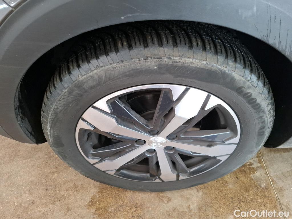  Peugeot  5008 PEUGEOT  / 2020 / 5P / SUV BlueHDi 130 S&S EAT8 GT Pack #16