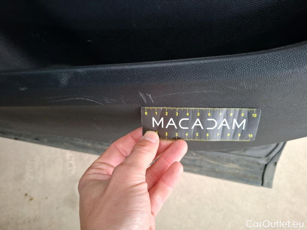  Peugeot  5008 PEUGEOT  / 2020 / 5P / SUV BlueHDi 130 S&S EAT8 GT Pack #33