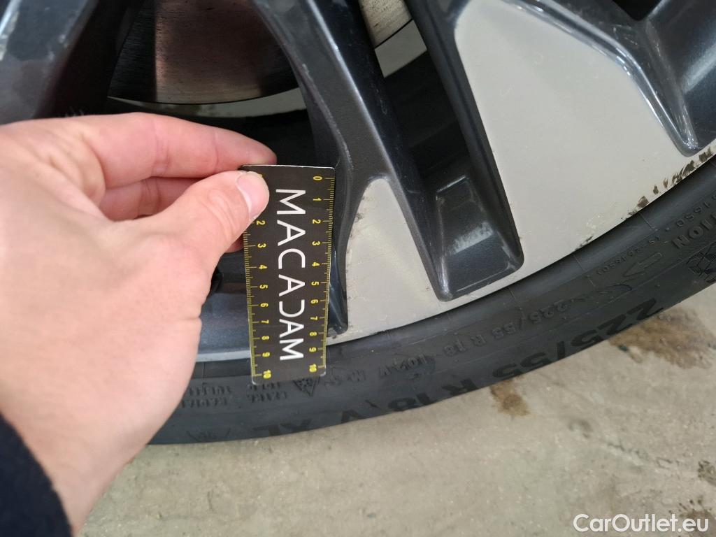  Opel   Grandland X OPEL / 2017 / 5P / SUV 1.5 DIESEL 130 ELITE #24