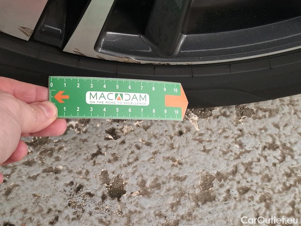  Peugeot  5008  Allure 1.2 PureTech 130CV BVA8 7 Sieges E6d #20