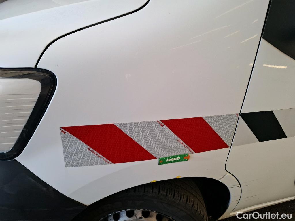  Renault  Master  III Fourgon L2H2 3 3 Grand Confort dCi 135CV BVM6 E6dT #35