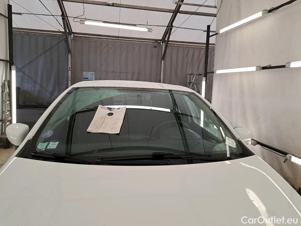  Renault  Clio  IV Business 0.9 TCe 90CV BVM5 E6 #10