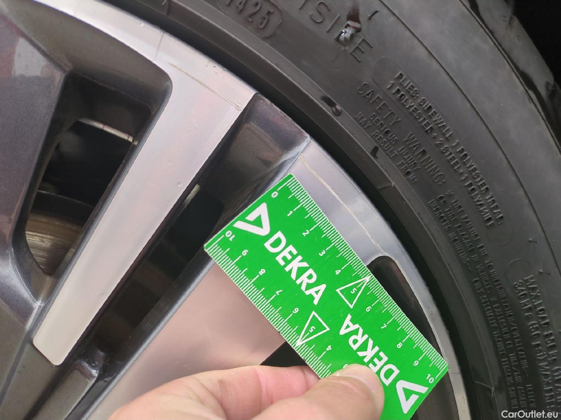  Peugeot  5008  Allure Pack 1.5 HDi 130CV BVA8 7 Sieges E6d #25