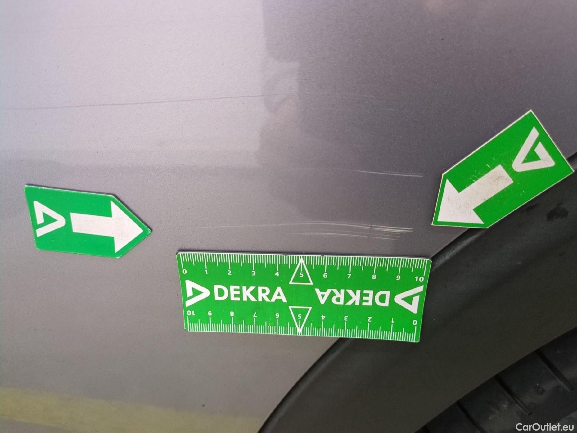  Peugeot  5008  Allure Pack 1.5 HDi 130CV BVA8 7 Sieges E6d #42