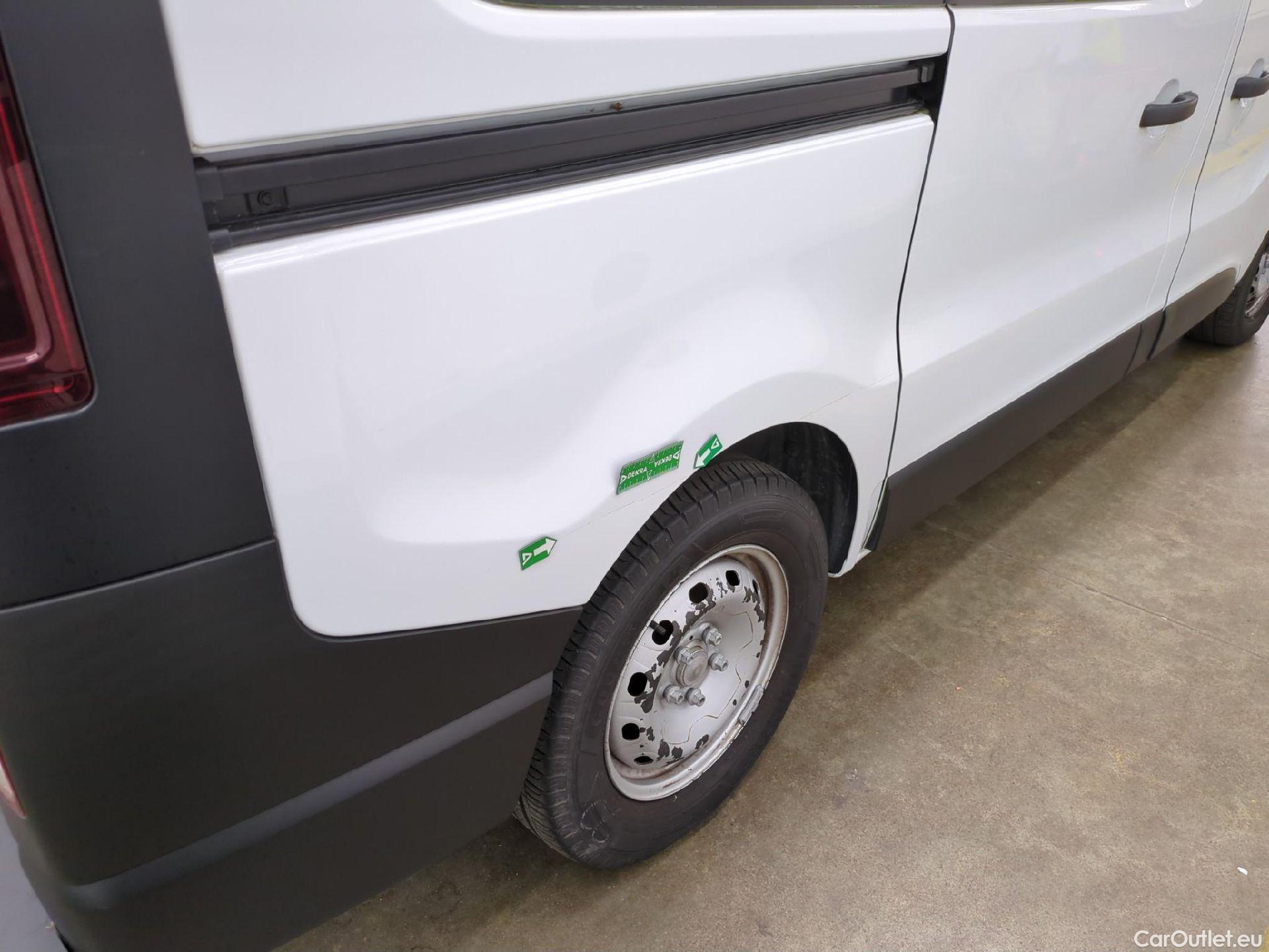  Renault  Trafic RENAULT  4p Combi Life L1 Energy dCi 125 #6