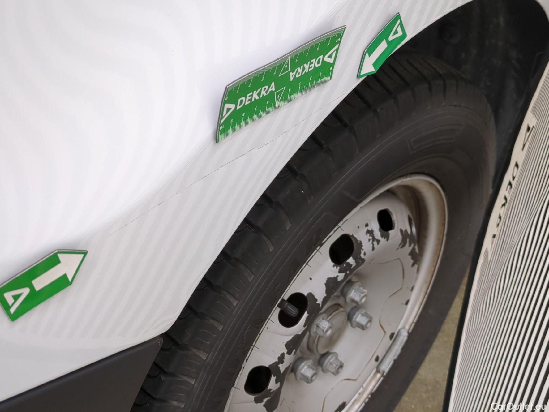  Renault  Trafic RENAULT  4p Combi Life L1 Energy dCi 125 #7