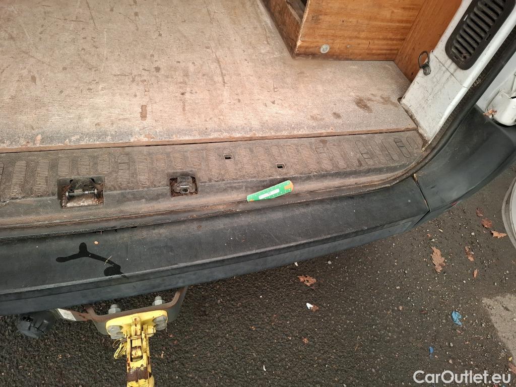  Renault  Master  III Fourgon L2H2 3 3 Grand Confort dCi 135CV BVM6 E6dT #28