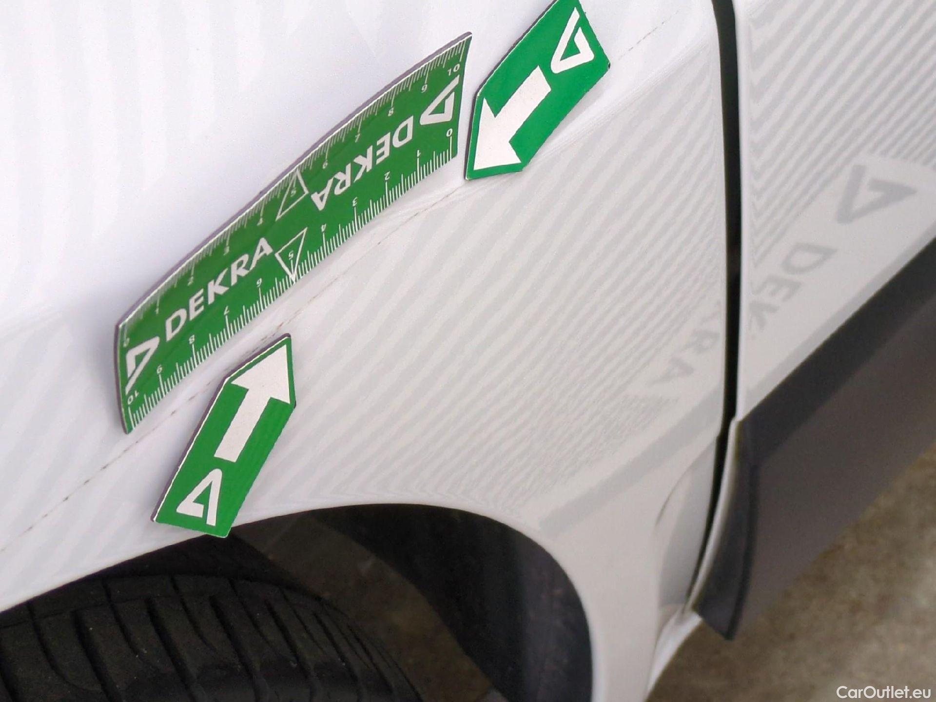  Renault  Trafic RENAULT  4p Combi Life L1 Energy dCi 125 #8