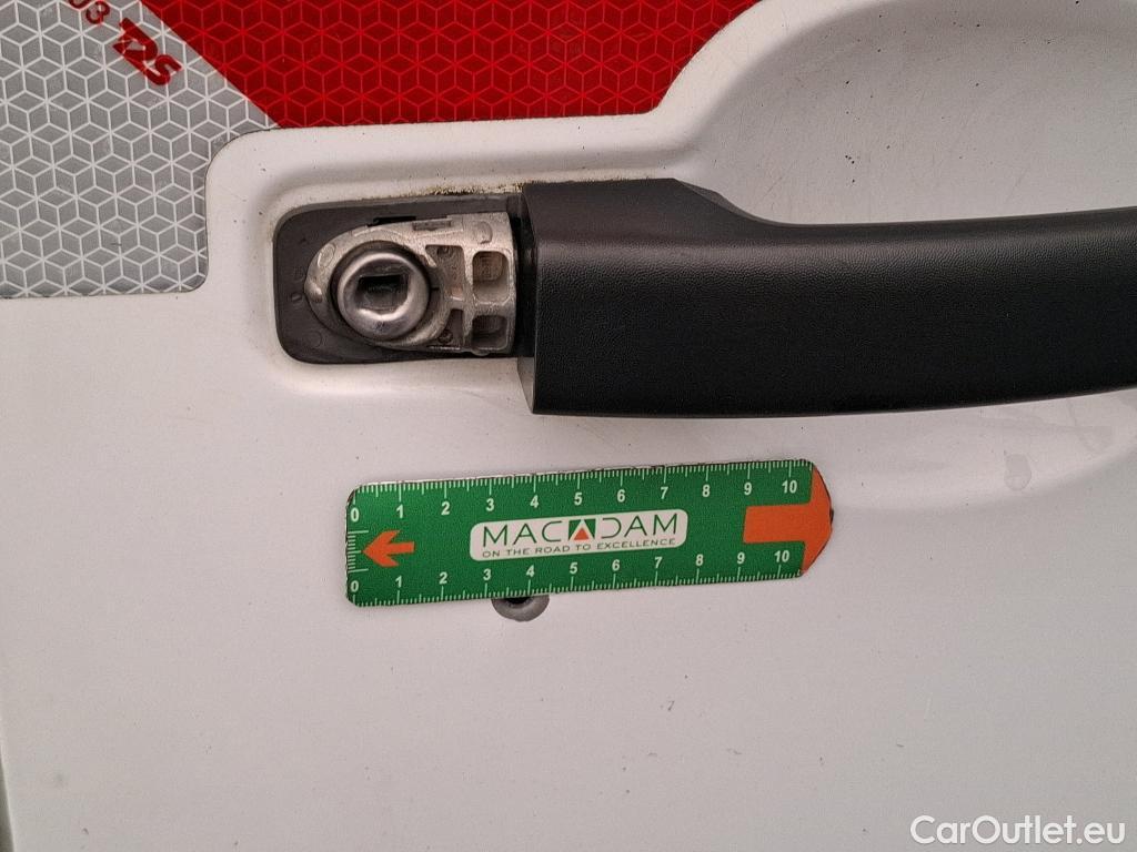  Renault  Master  III Fourgon L2H2 3 3 Grand Confort dCi 135CV BVM6 E6dT #45