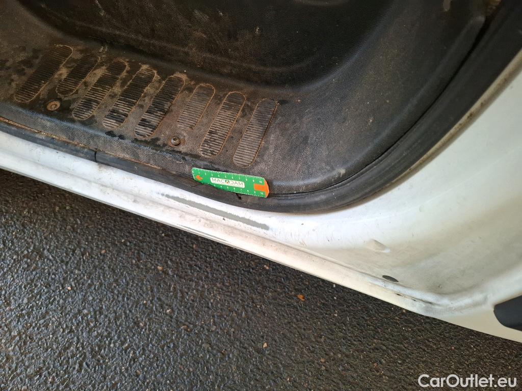  Renault  Master  III Fourgon L2H2 3 3 Grand Confort dCi 135CV BVM6 E6dT #30