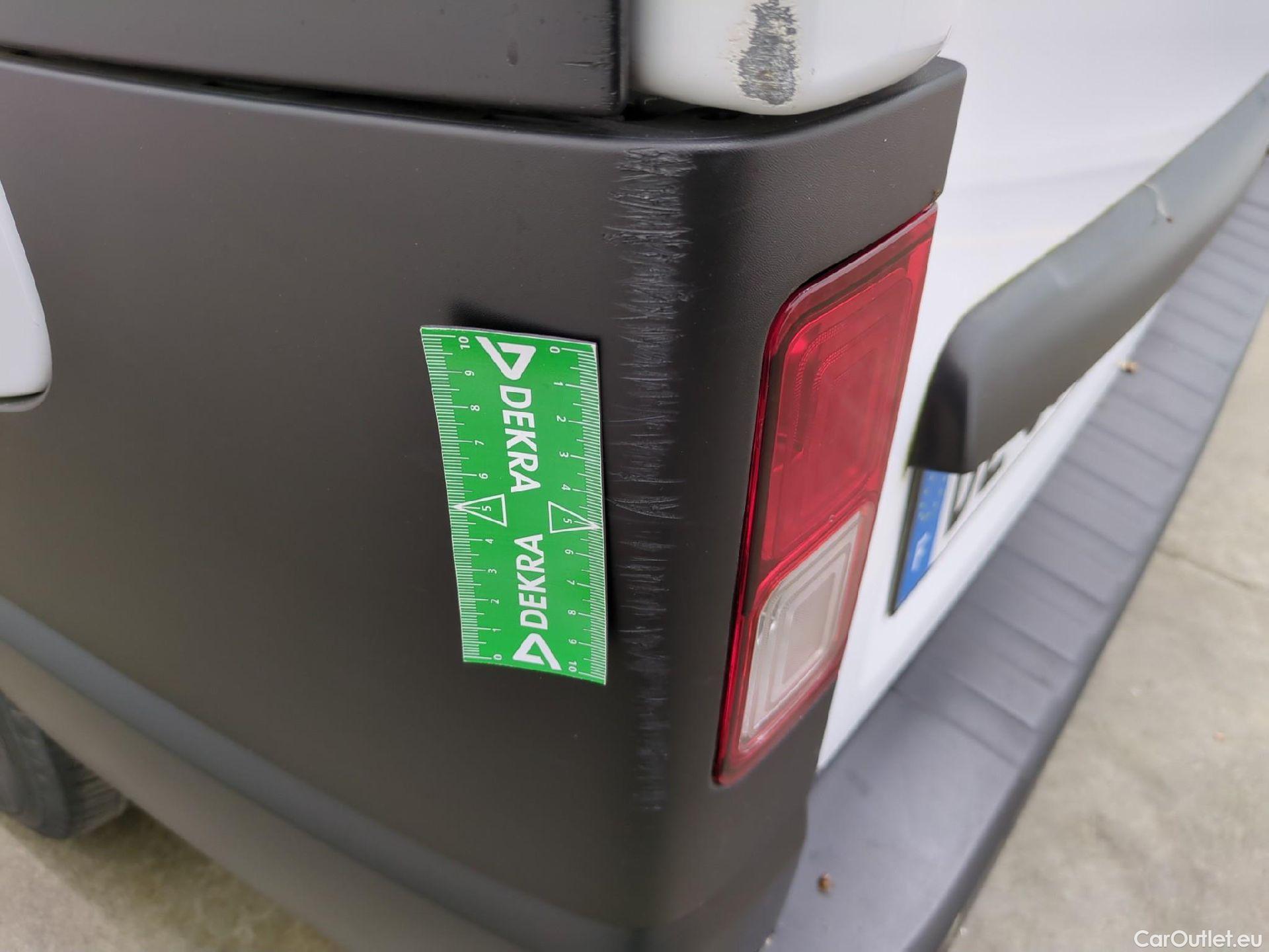  Renault  Trafic RENAULT  4p Combi Life L1 Energy dCi 125 #25