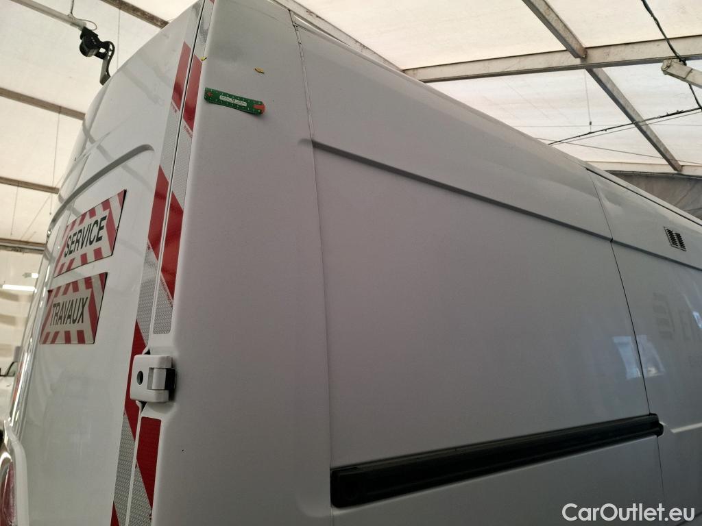  Renault  Master  III Fourgon L2H2 3 3 Grand Confort dCi 135CV BVM6 E6dT #23