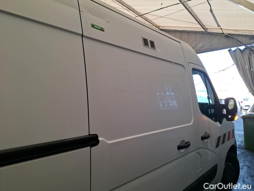  Renault  Master  III Fourgon L2H2 3 3 Grand Confort dCi 135CV BVM6 E6dT #17