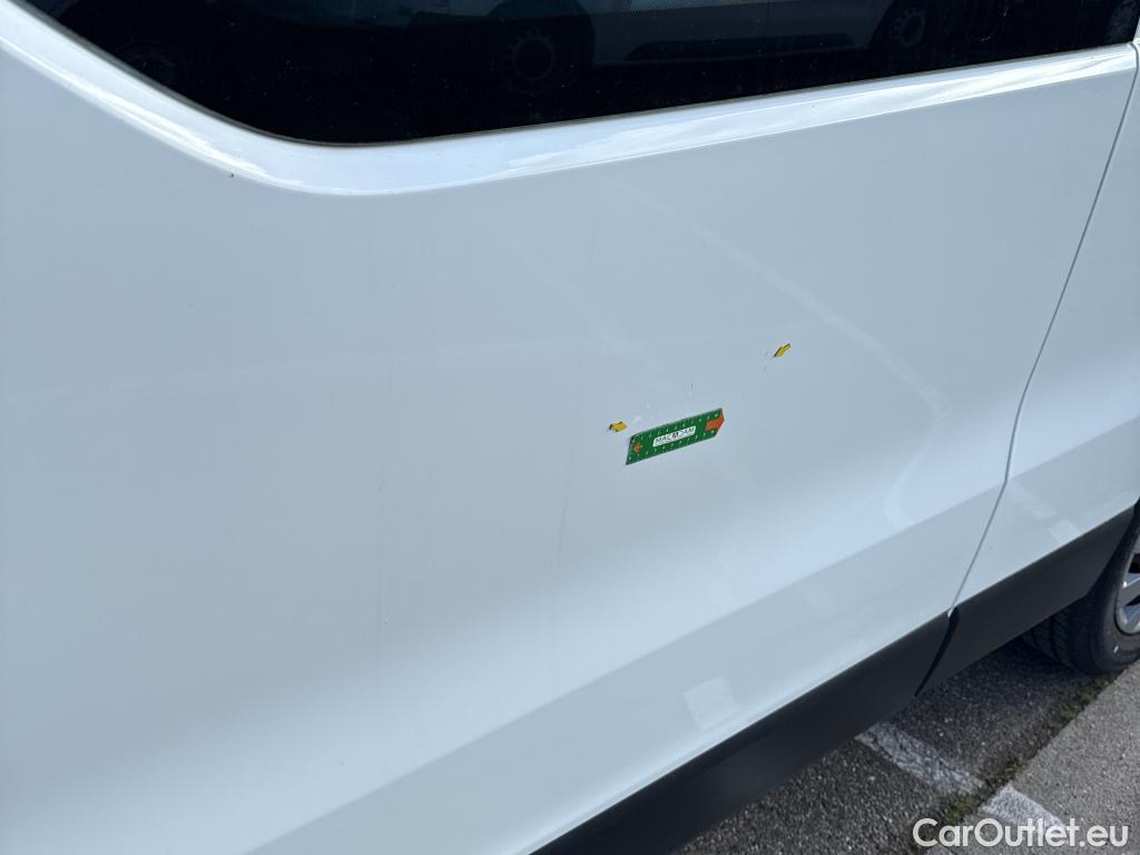  Renault  Trafic  Furgon Grand Confort L2H2 1200 1.6 dCi 125CV BVM6 E6 #8