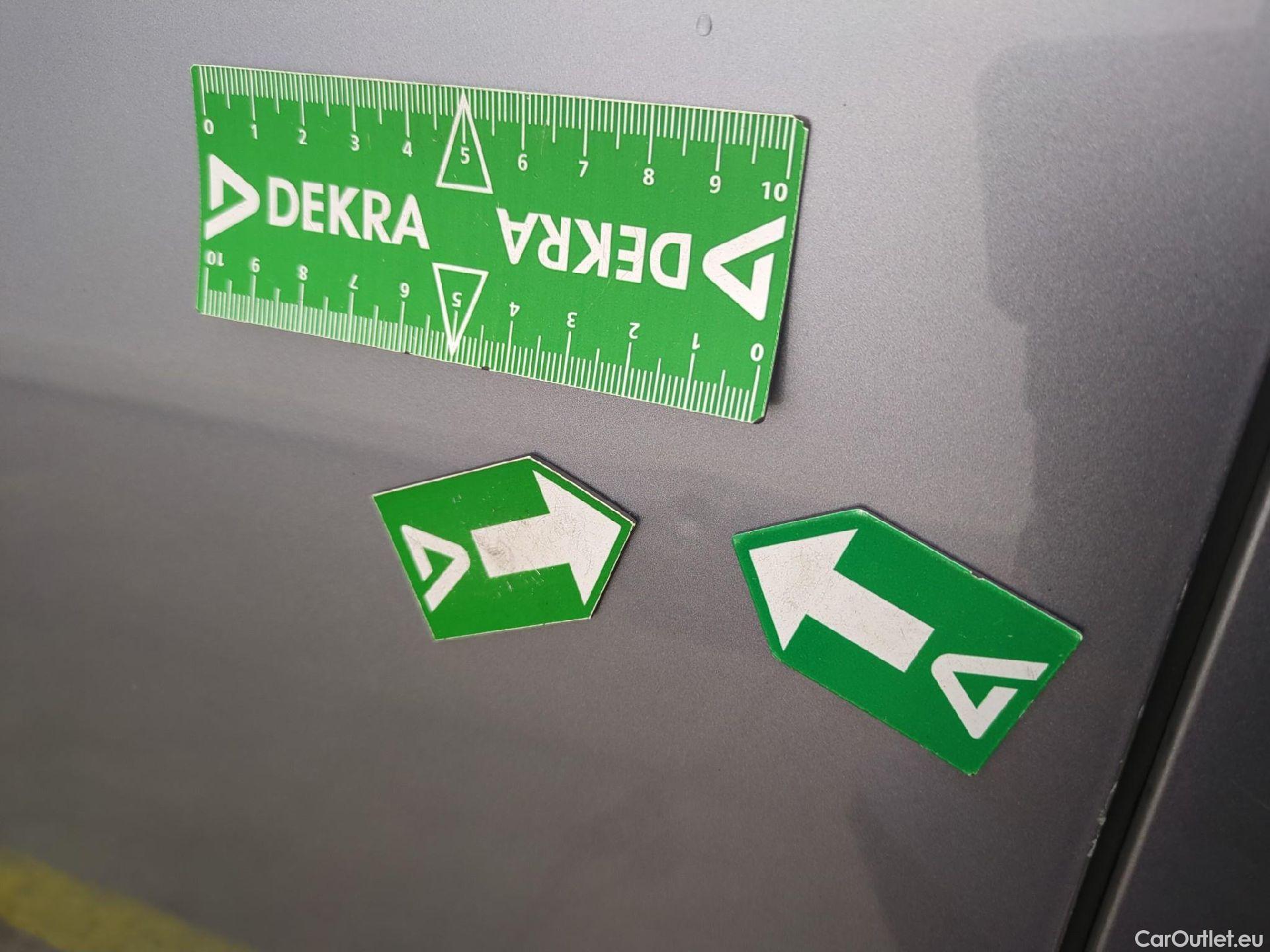  Peugeot  5008  Allure Pack 1.5 HDi 130CV BVA8 7 Sieges E6d #38