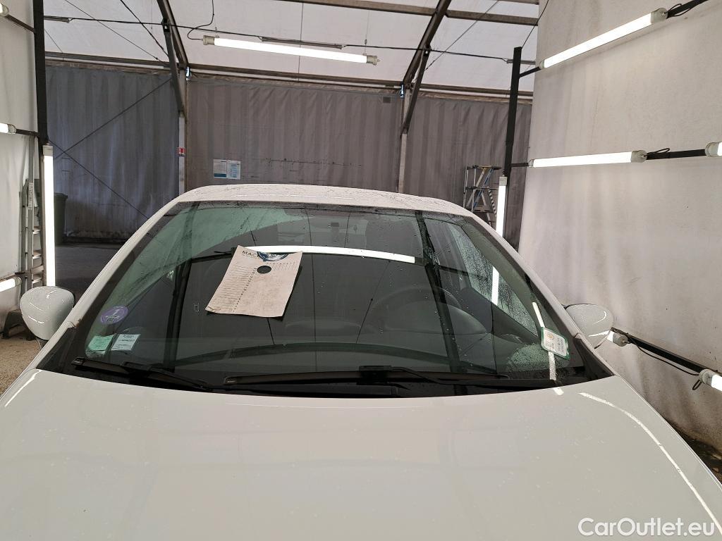  Renault  Clio  IV Business 0.9 TCe 90CV BVM5 E6 #1