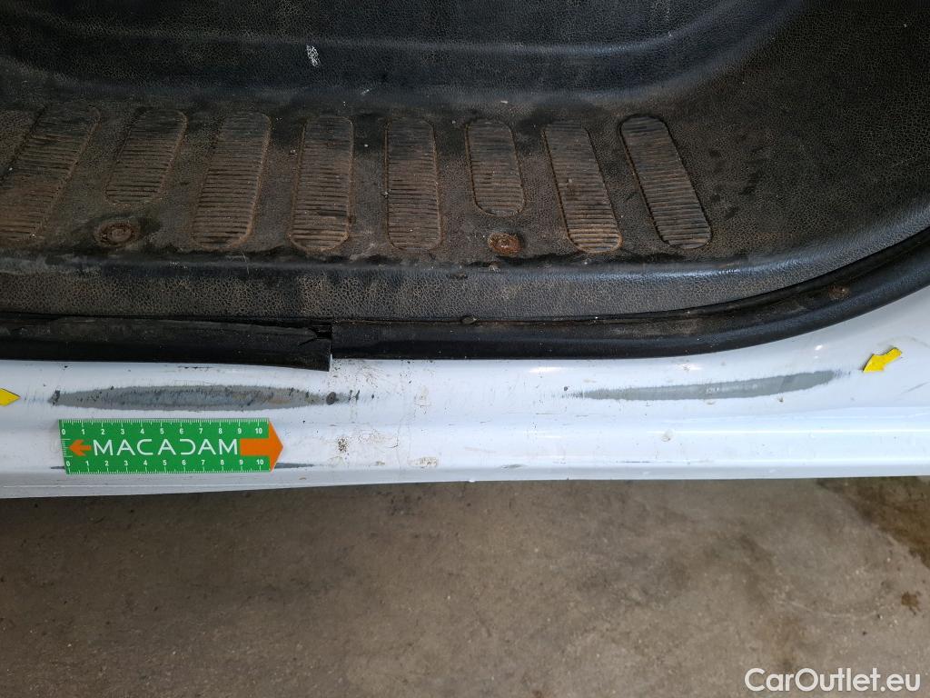  Renault  Master RENAULT  / 2019 / 4P / Fourgon tôlé FG Tr GCF F3300 L2H2 dCi 135 #25