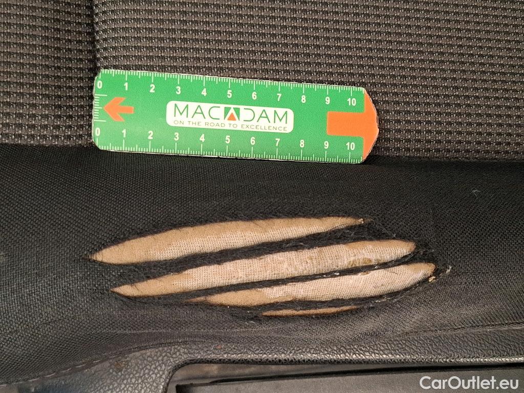  Renault  Master  III Fourgon L2H2 3 3 Grand Confort dCi 135CV BVM6 E6dT #16