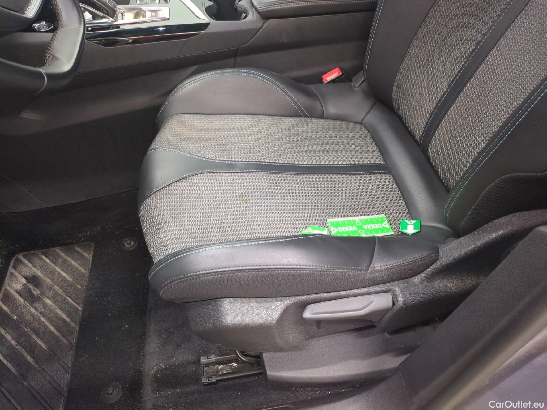  Peugeot  5008  Allure Pack 1.5 HDi 130CV BVA8 7 Sieges E6d #7