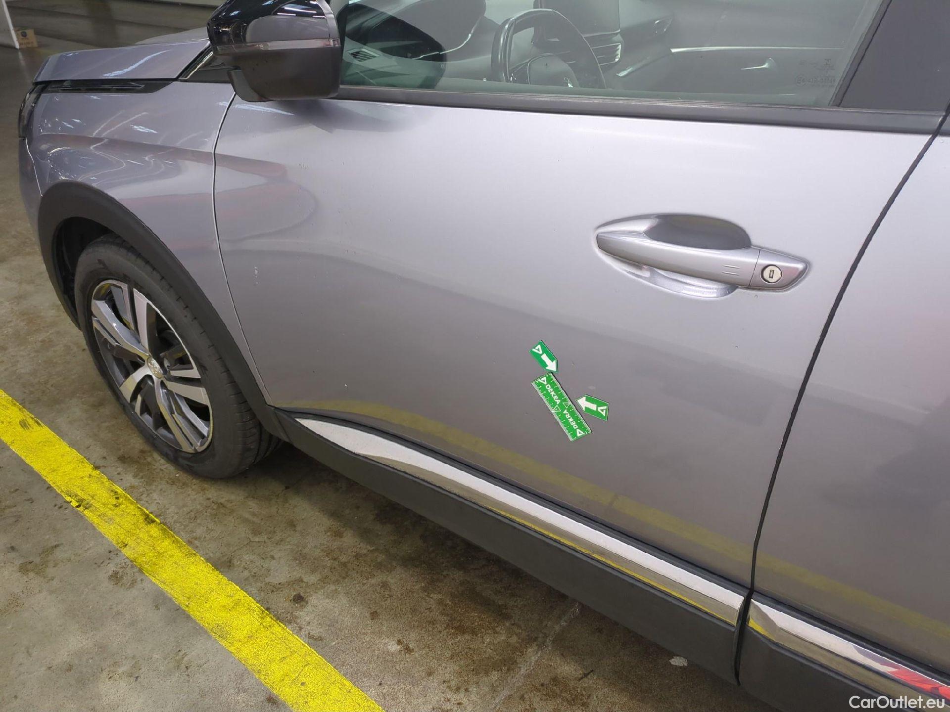  Peugeot  5008  Allure Pack 1.5 HDi 130CV BVA8 7 Sieges E6d #40