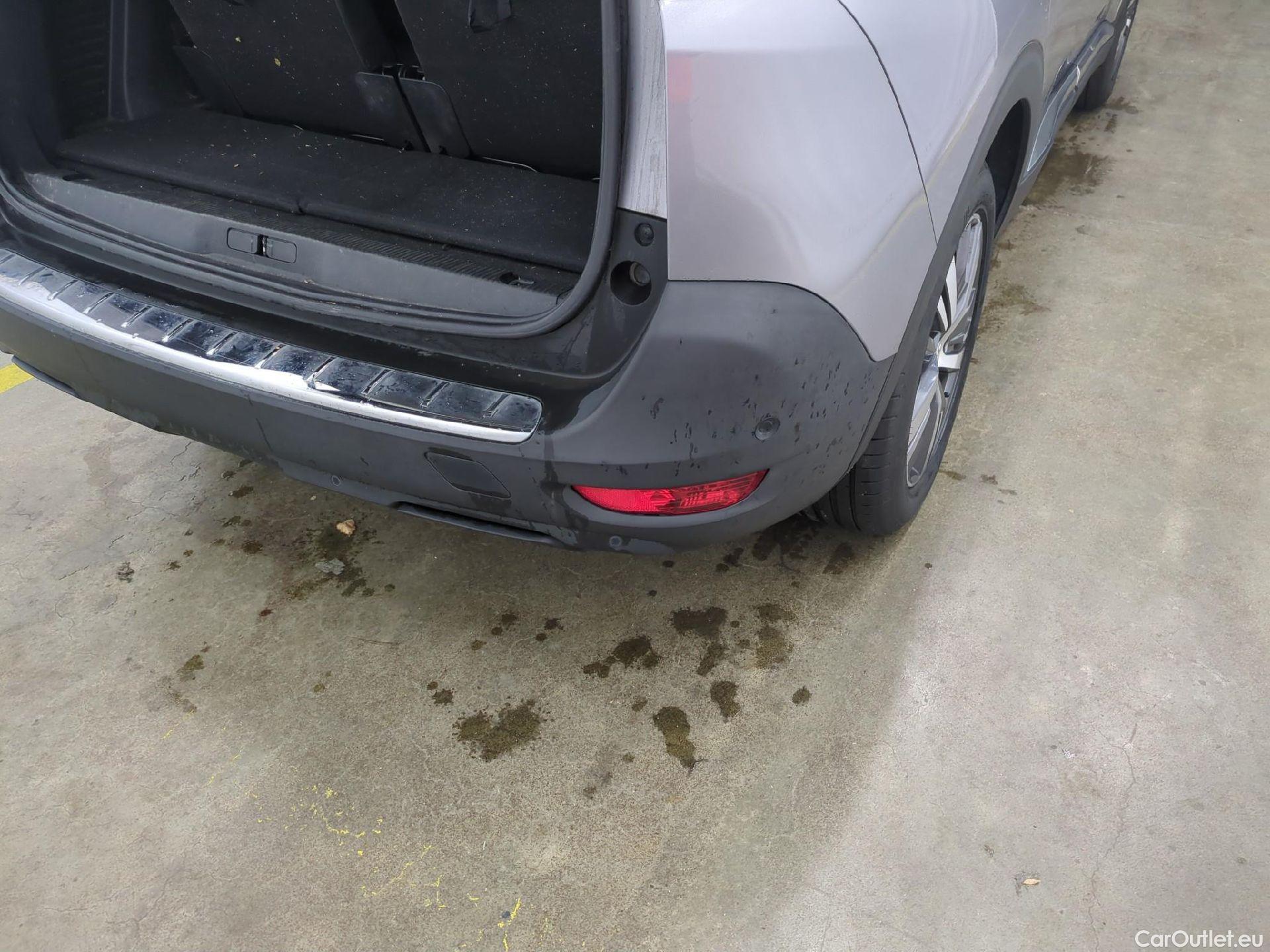  Peugeot  5008  Allure Pack 1.5 HDi 130CV BVA8 7 Sieges E6d #46