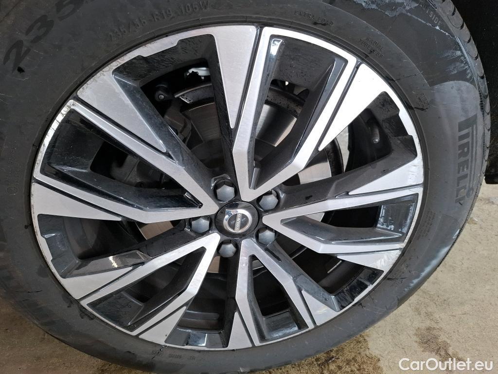  Volvo  XC60  Plus Style Chrome 2WD 2.0 B4 195CV BVA8 E6d #4