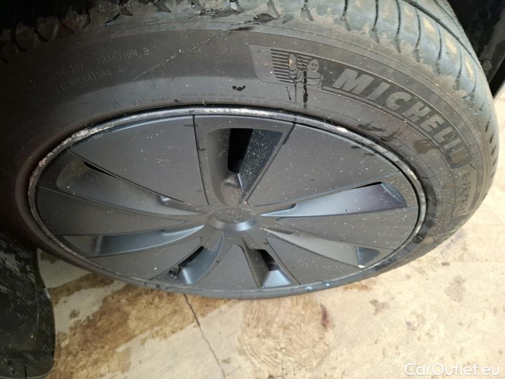  Tesla  Model 3 TESLA  / 2018 / 4P / Berline Grande Autonomie Dual-Motor AWD #26