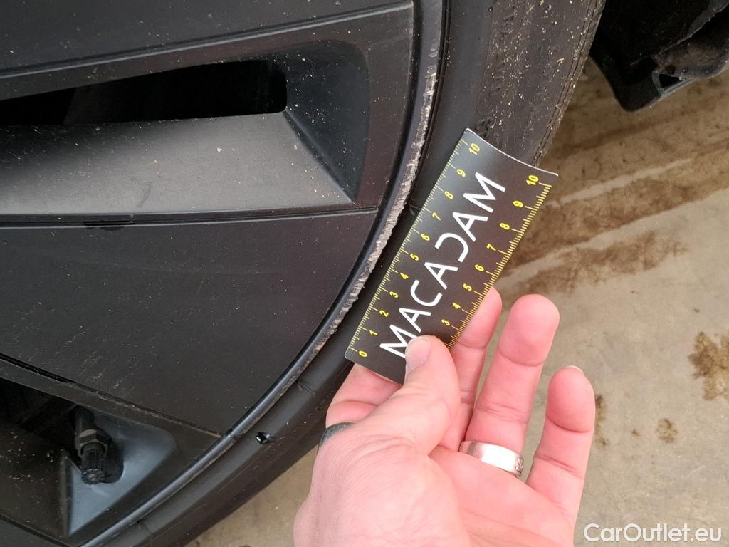  Tesla  Model 3 TESLA  / 2018 / 4P / Berline Grande Autonomie Dual-Motor AWD #16