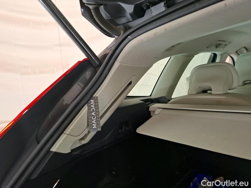  Volvo  XC60  Plus Style Chrome 2WD 2.0 B4 195CV BVA8 E6d #15