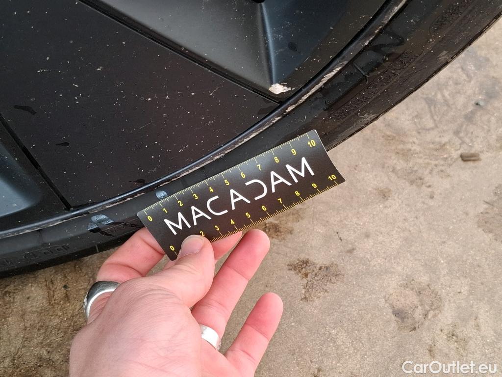  Tesla  Model 3 TESLA  / 2018 / 4P / Berline Grande Autonomie Dual-Motor AWD #9