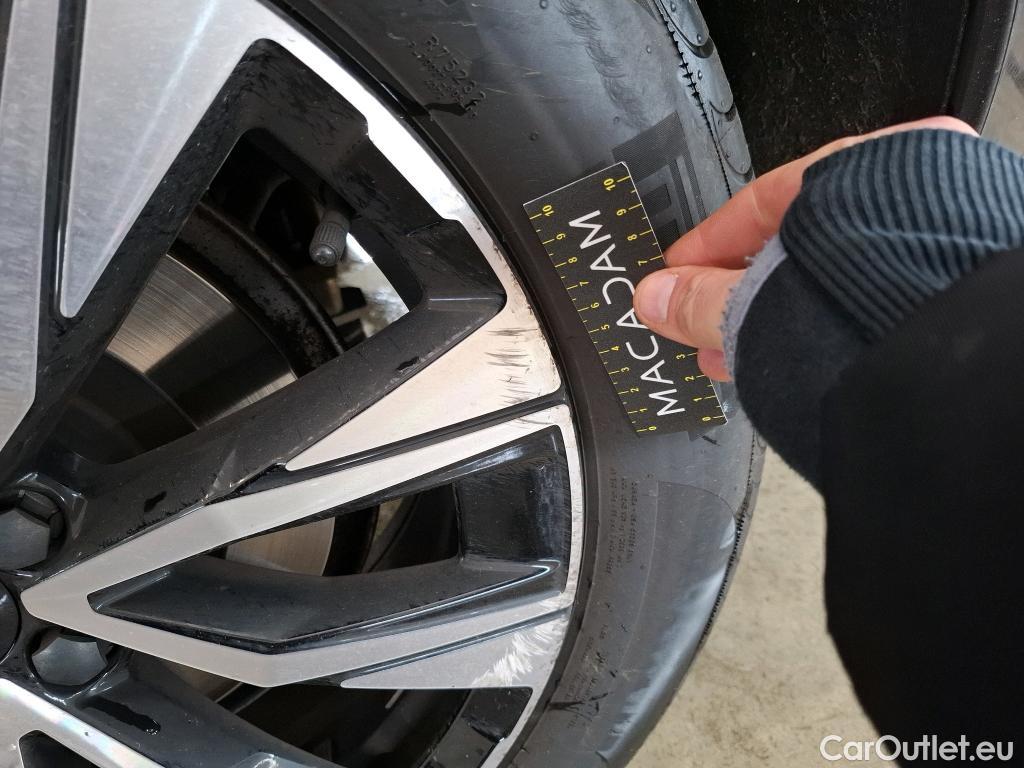  Volvo  XC60  Plus Style Chrome 2WD 2.0 B4 195CV BVA8 E6d #5