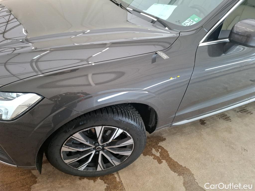  Volvo  XC60  Plus Style Chrome 2WD 2.0 B4 195CV BVA8 E6d #18