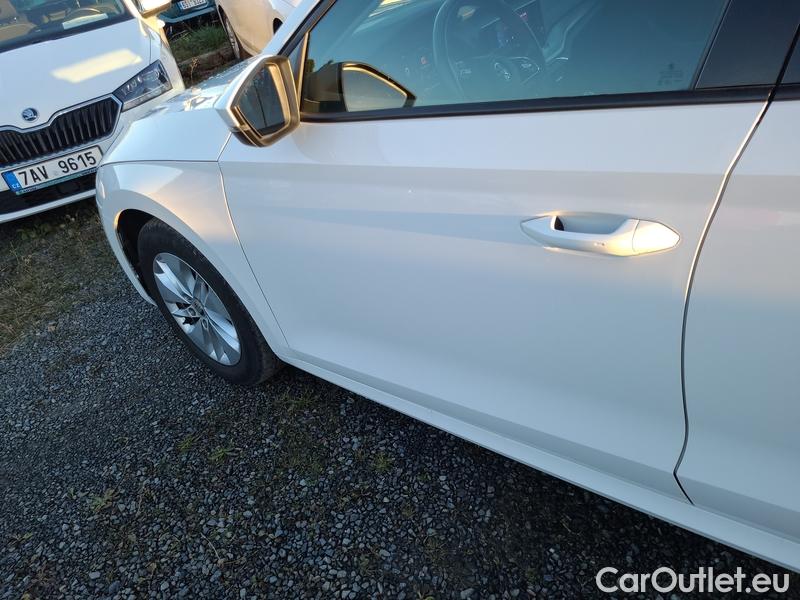  Skoda  Octavia  Lim. (NX3)(2020)  2.0TDI 85 Ambition 5d #4