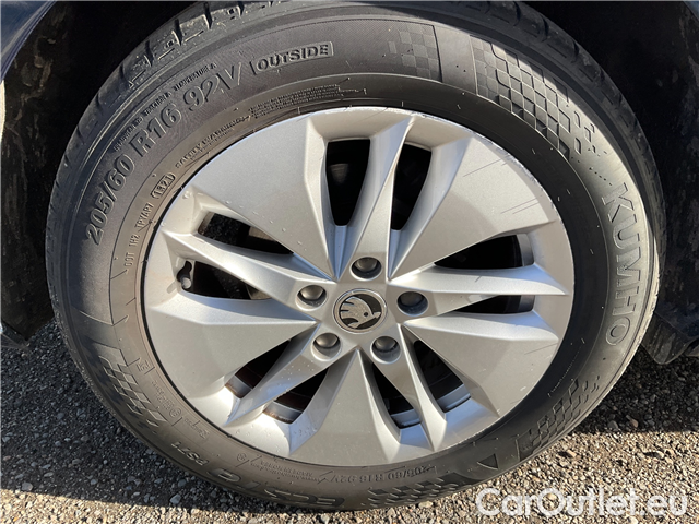  Skoda  Octavia Oct.Com.1.0 e-TEC 81 Ambit.AT #9