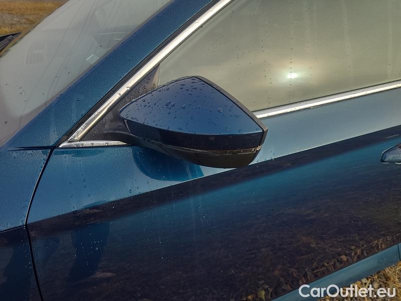  Skoda  Superb  (3V3)(2015) Supe.FL2.0TDI 110 Style AT #4