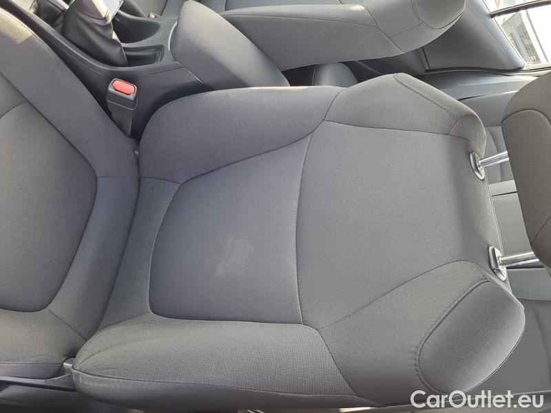  Toyota  Corolla  (E21) (2019)  1.5DF Active 4d #8